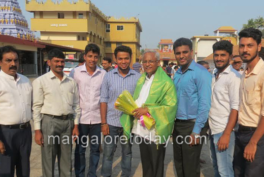 Muzrai Department commences temple cleaning 1